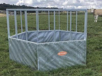 Ritchie Cattle Feed Rings 18 spaces