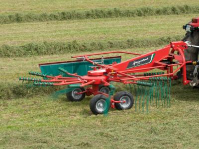 Kverneland 9439 Rake