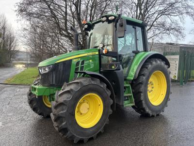 John Deere 6120M