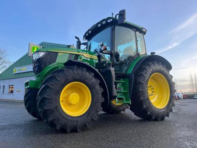 John Deere 6R130