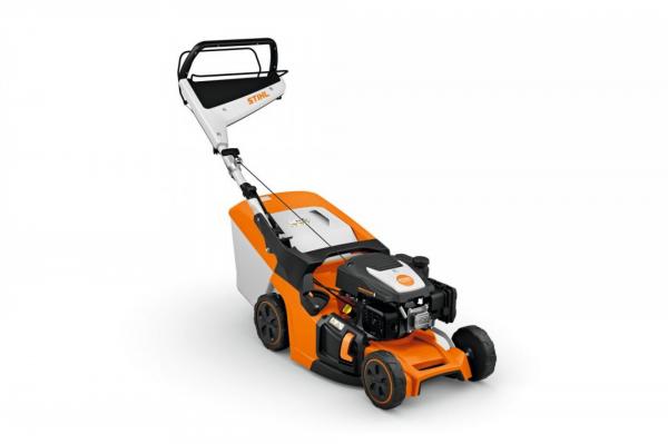 RM 443 T Petrol Lawnmower