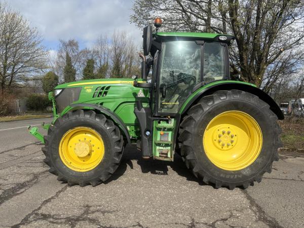John Deere 6155R
