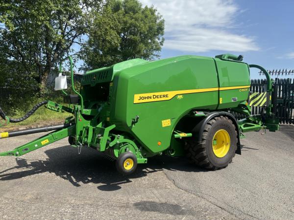 John Deere C442R
