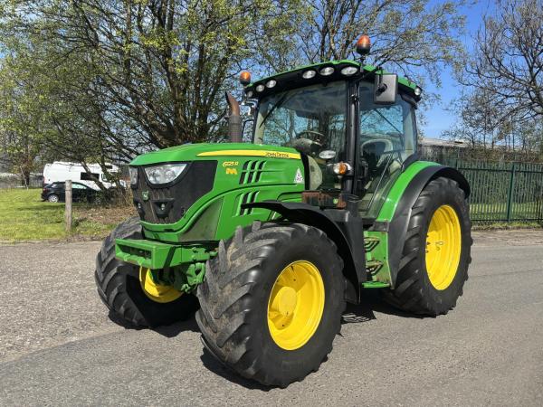 John Deere 6125R