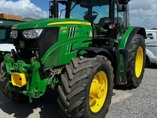 John Deere 6145R