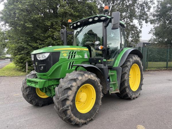 John Deere 6130R