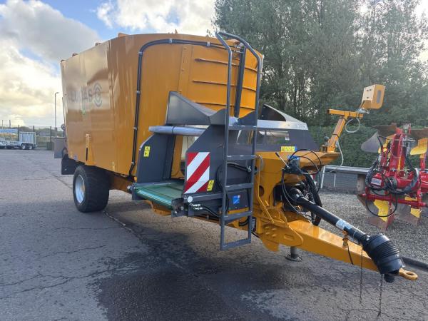 Lucas G Spirmix 160 Twin Auger Diet Feeder